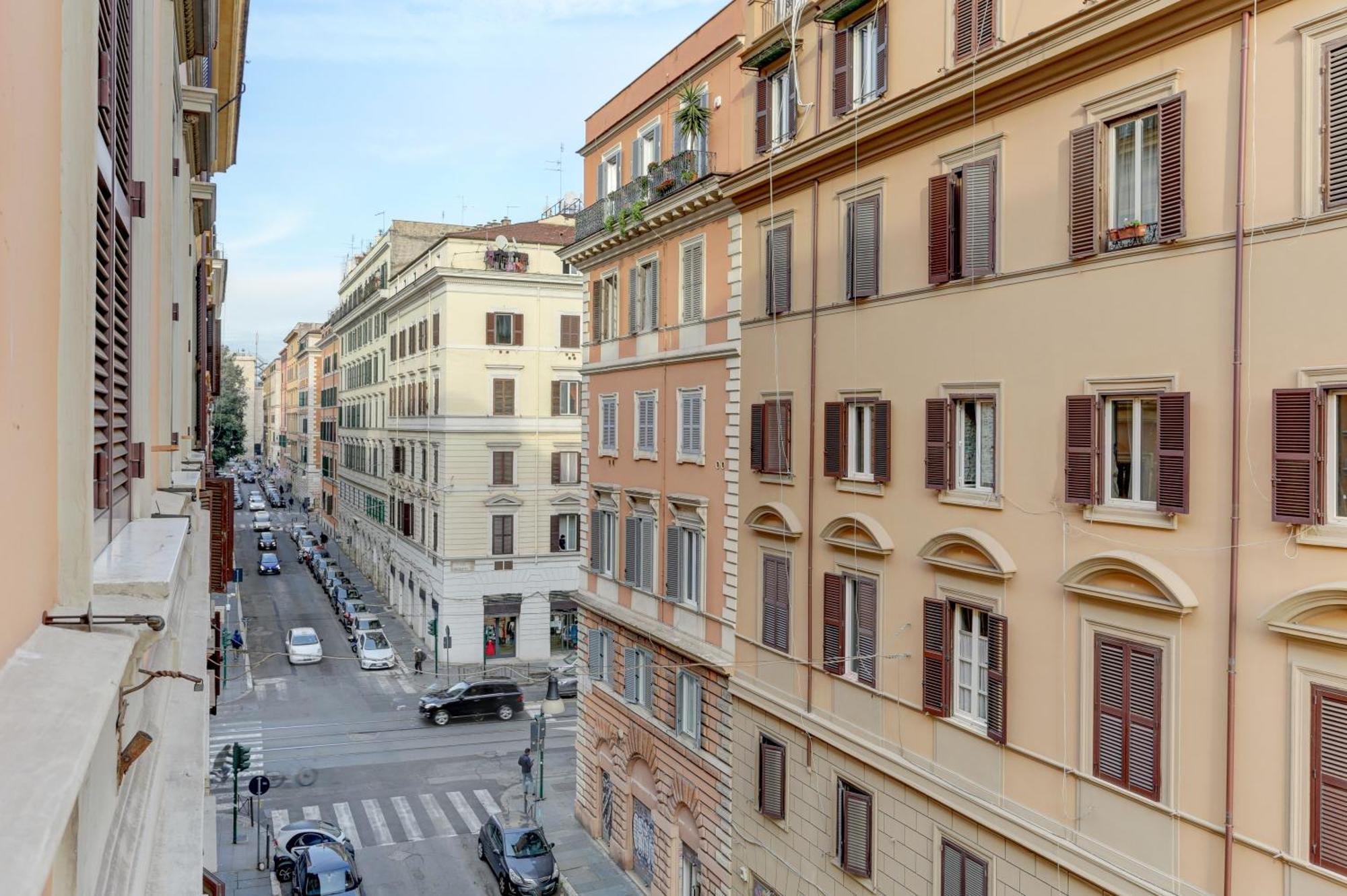 Claudia House Termini Bed & Breakfast Rome